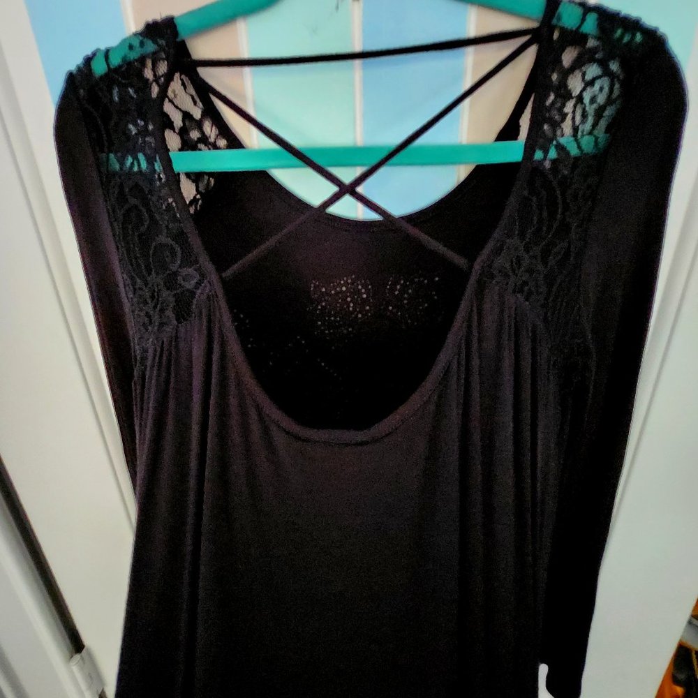 Harley Davidson Women's Long Sleeve Black Lace Top Size M - Picture 2 of 8